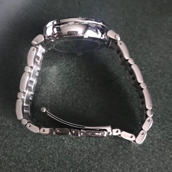 Michael Kors Sofie Analog Display Quartz Silver-tone Women’s Watch MK6575 - Picture 10 of 16